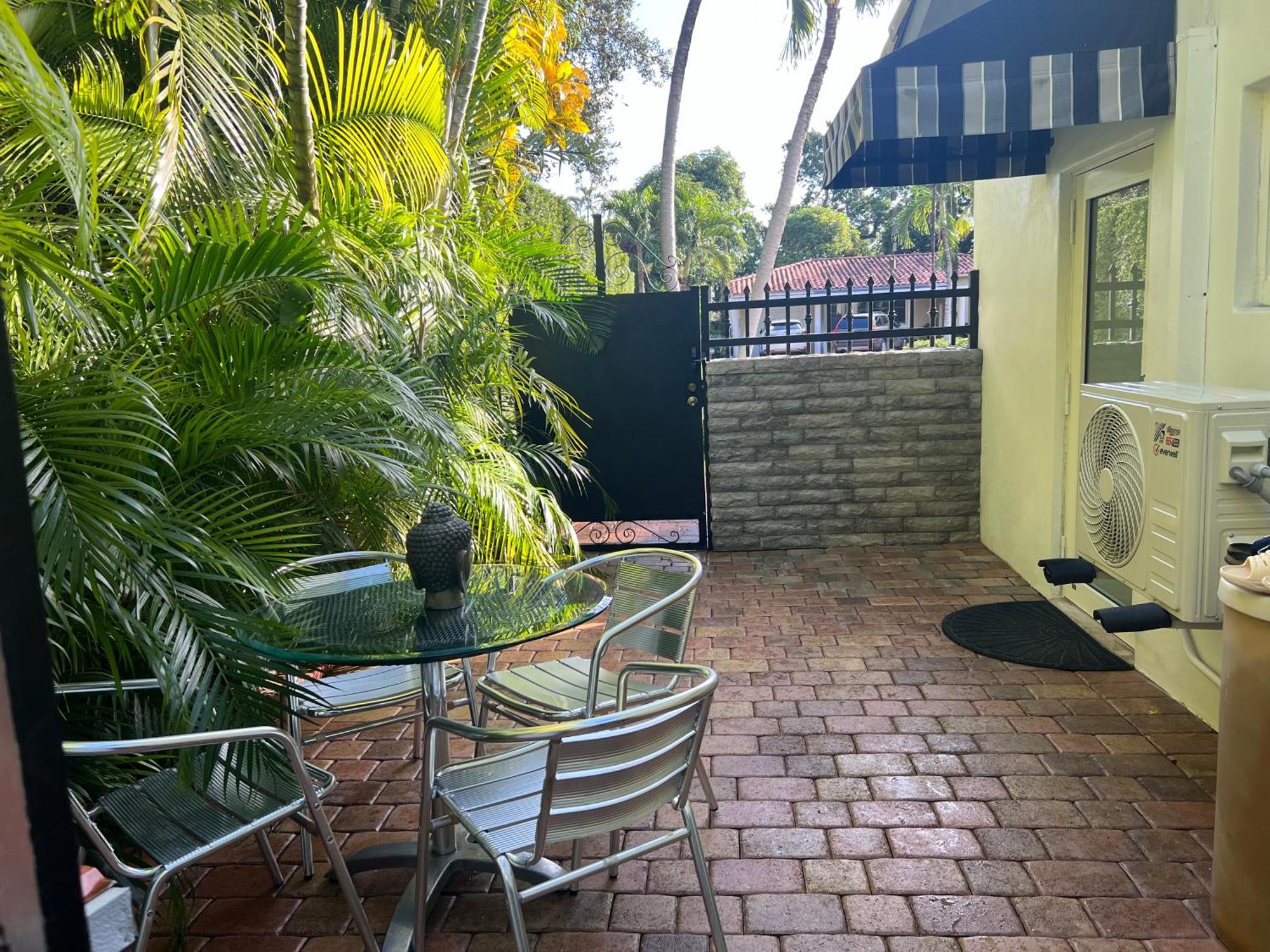Villa Guilla Miami Exterior photo